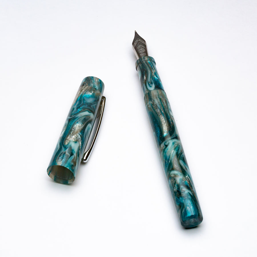 IKE Fountain Pen - Emerald Isle with clip