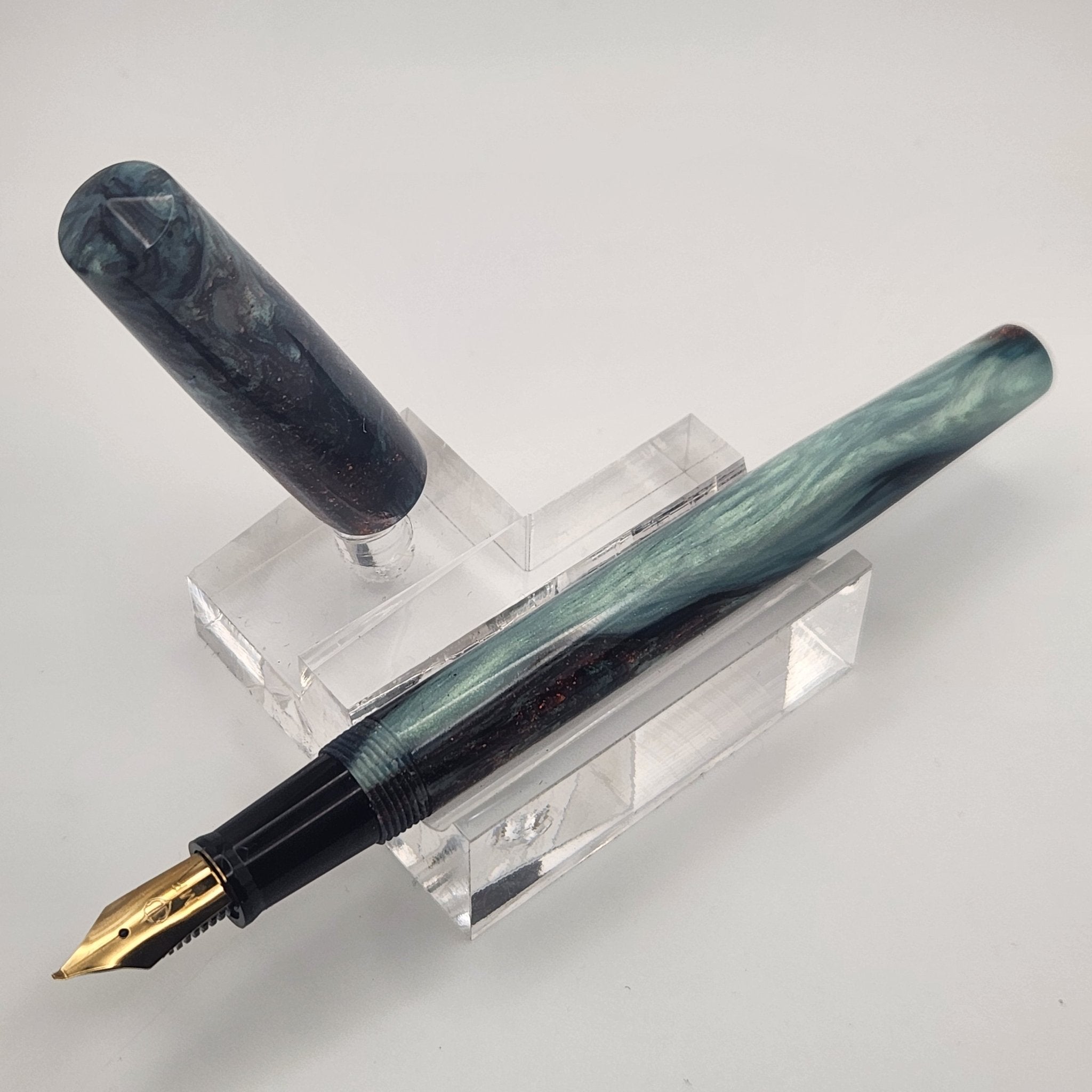 "All About the Benji's" - Fude Freedom fountain pen body - DaveDollarCustomPens