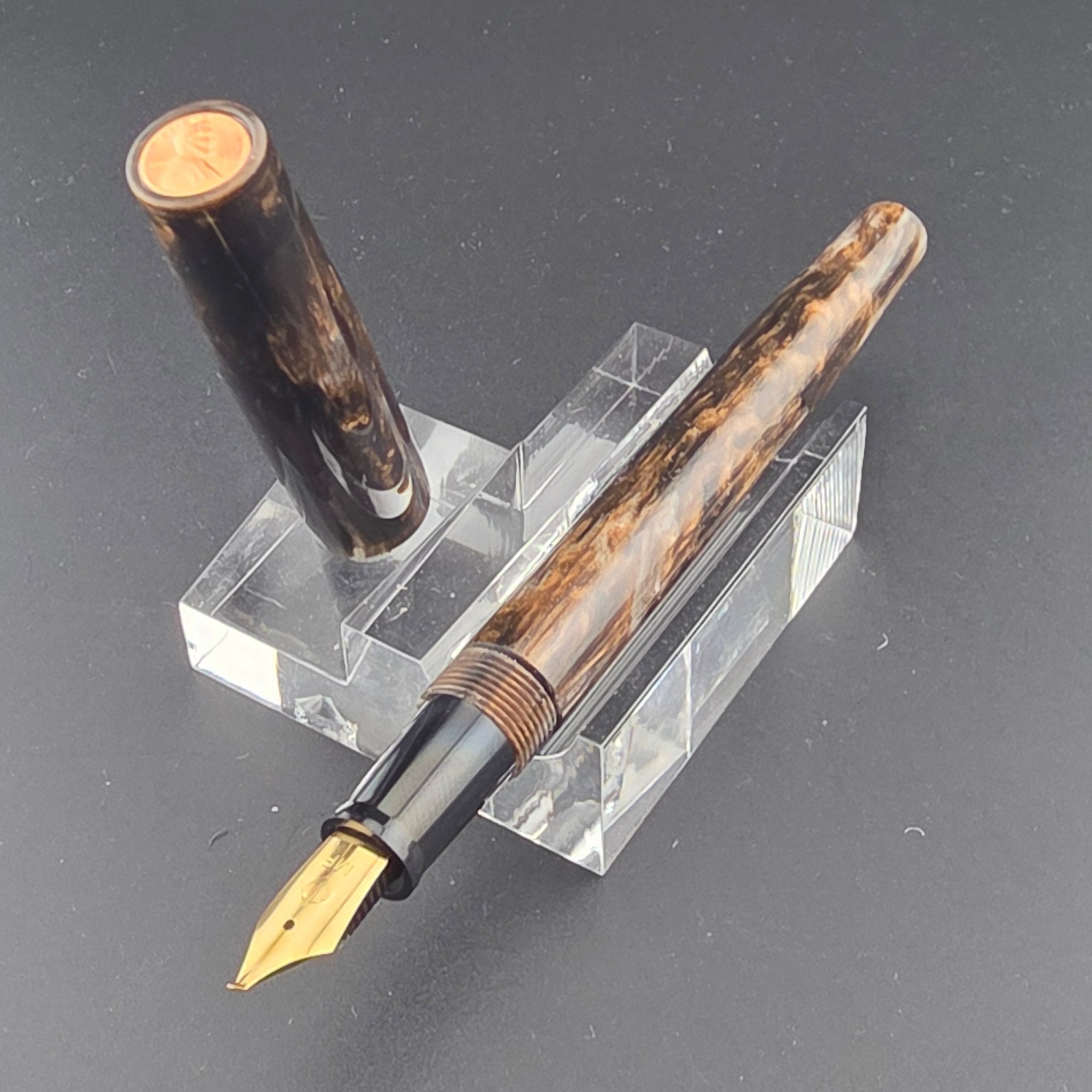 "Elverwood" - Freedom Convertible Fountain Pen - DaveDollarCustomPens