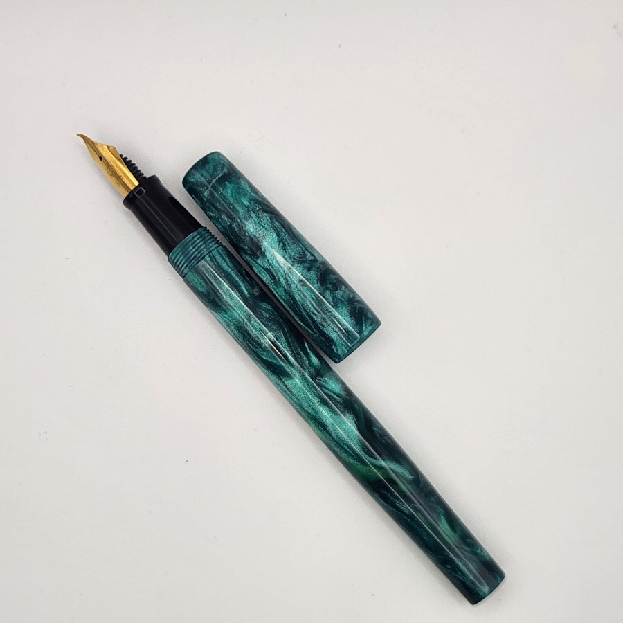 Fude Freedom fountain pen body Betwixt & Between Green - DaveDollarCustomPens