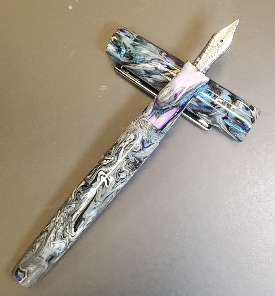 IKE Fountain Pen - Glacial Storm with clip